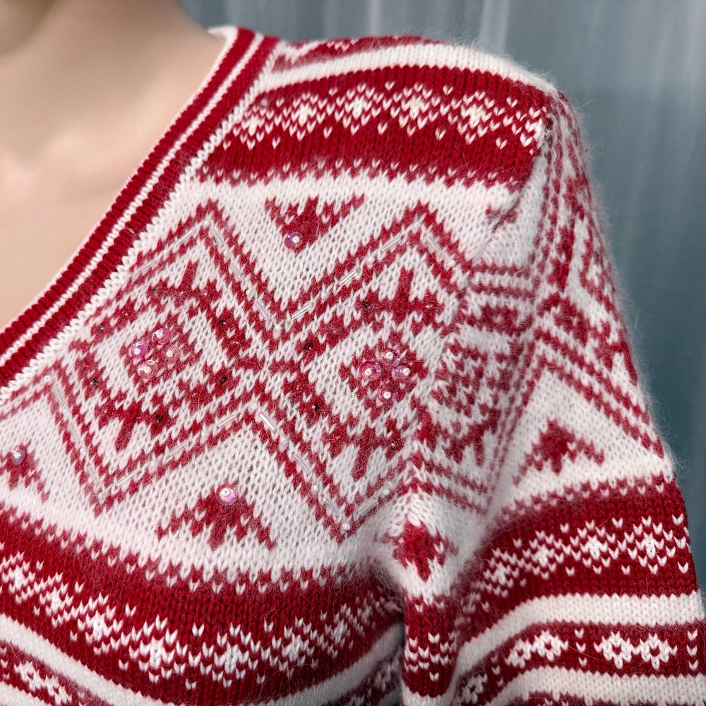ST. JOHN’S BAY Women’s Red/White V-Neck Sweater (Size: L) - Picture 6 of 14